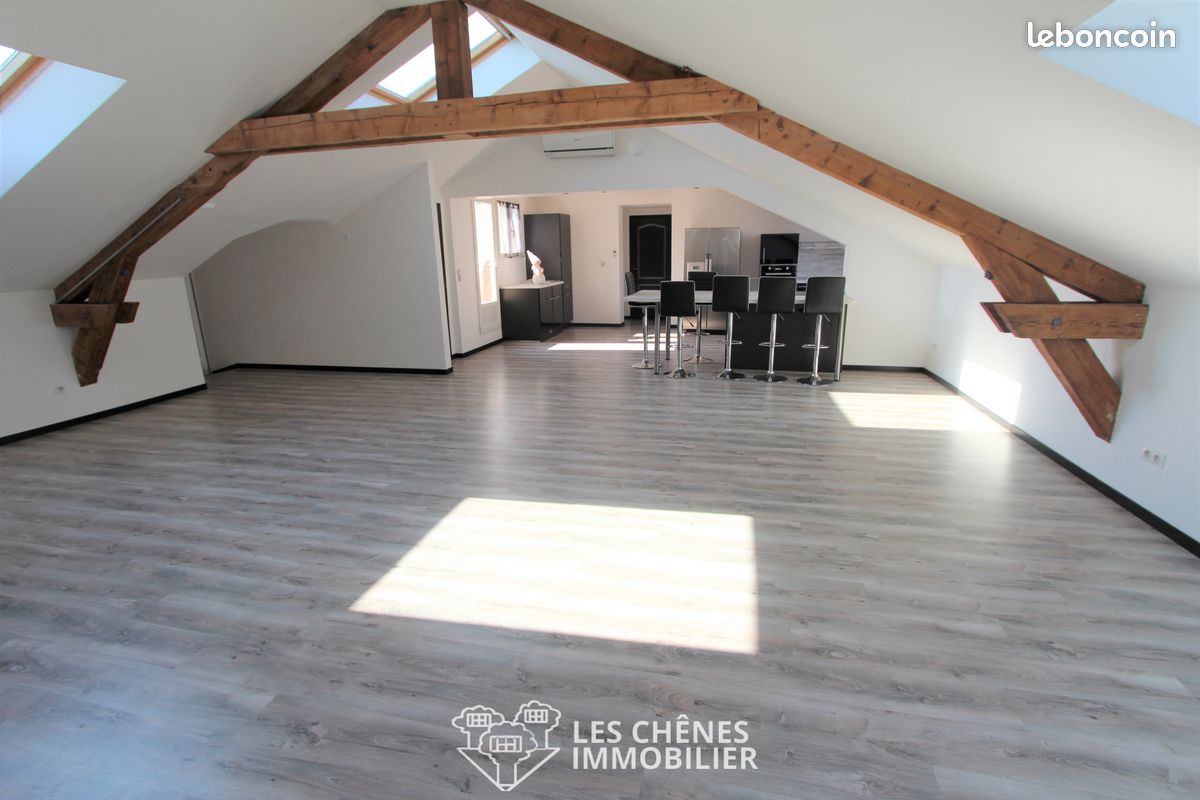 Appartement 4 pièces 102 m² · à Jarny · 102 m² · 820 €