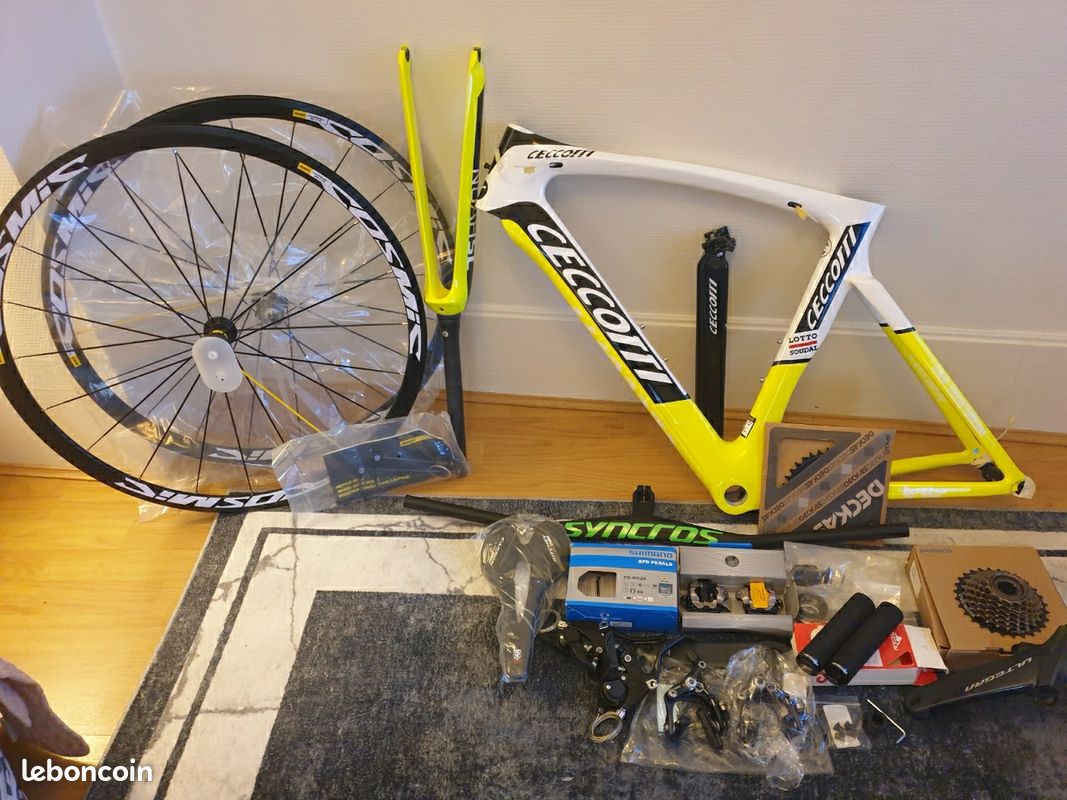 Vélo en carbone en pièces détachées Vélos - Main Image