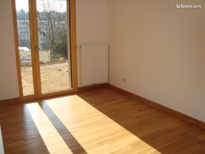 Maison 4 pièces 100 m² · à Besançon · 100 m² · 900 €/mois