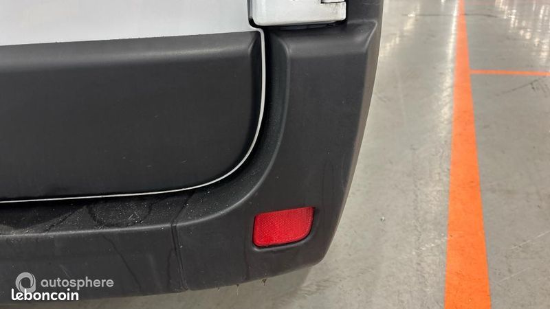 Renault Master Véhicule utilitaire ou Société F3500 L2H2 2.3 Blue dCi 135ch Confort Euro6E (image 22)