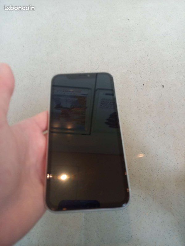 Iphone Xr (image 2)