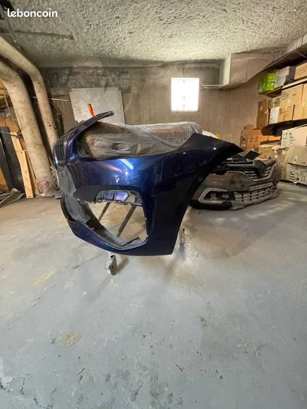 Pare choc avant BMW F46 série 2 années 2019 à repeindre (image 3)