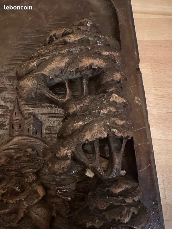Ancien bas relief en bois sculpté - scène moyenâgeuse de chasse au cerf (image 3)