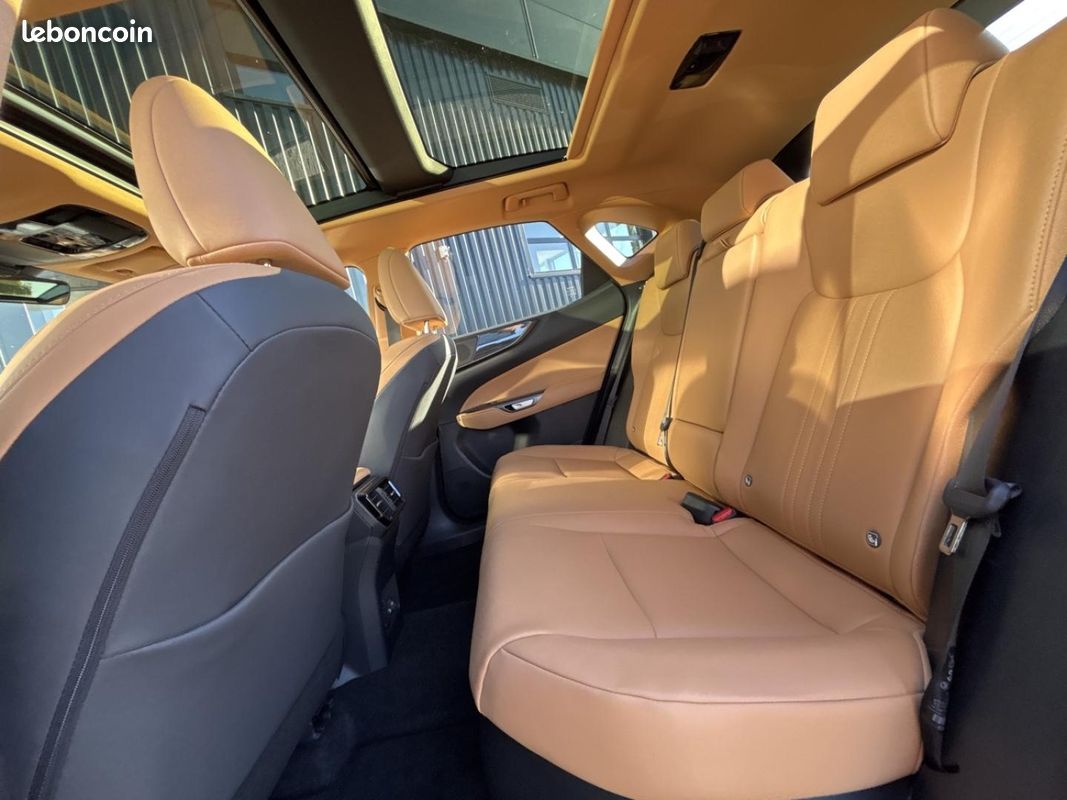 Lexus NX 350h Luxe 2WD PACK DESIGN MY25 (image 17)