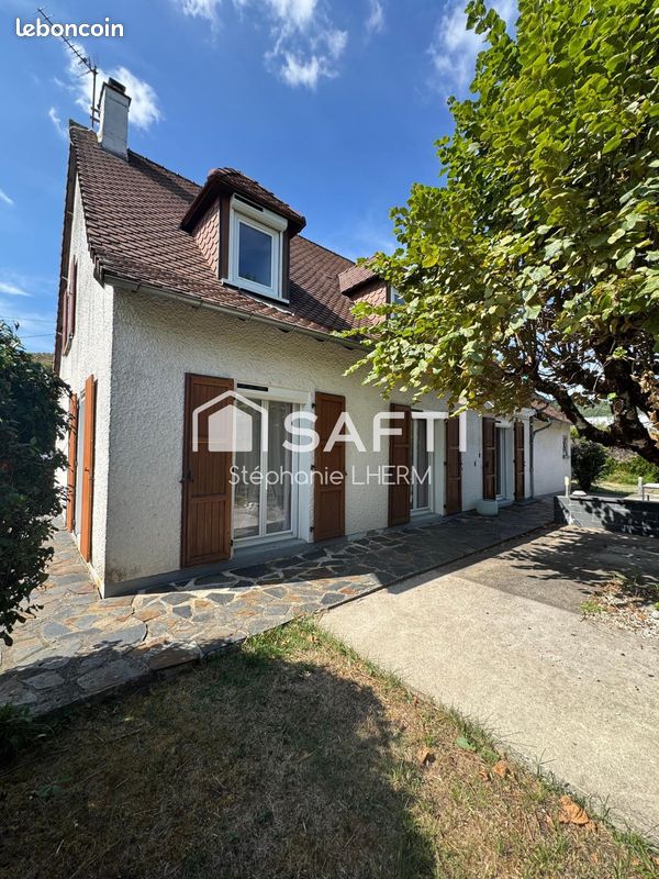 Maison 6 pièces 134 m² · à Aurillac · 134 m² · 277 000 €