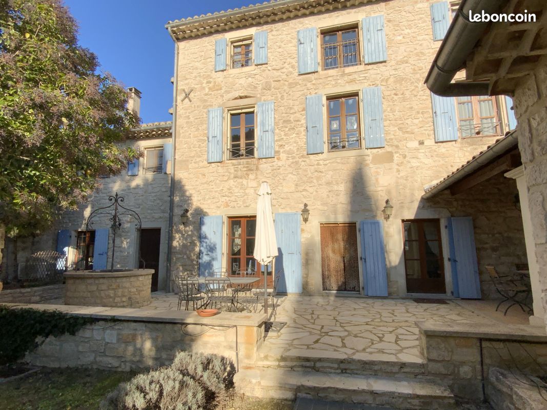 Maison 8 pièces 234 m² · à Uzès · 234 m² · 645 000 €