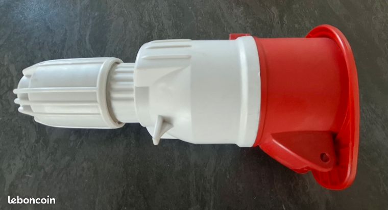 Prise de courant - 2P+T - 16A - Legrand Plexo - IP66 - 51,93