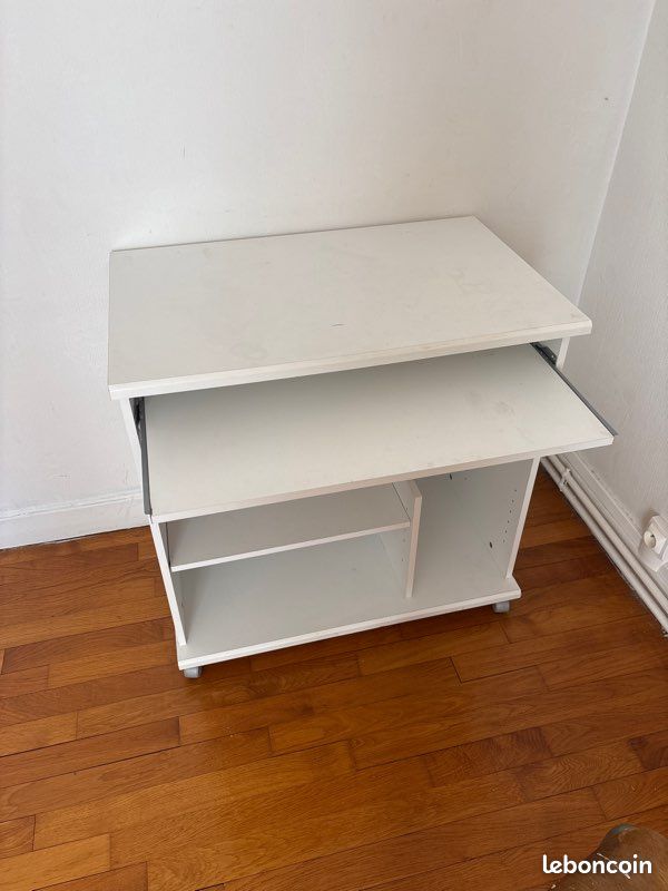 Bureau (image 2)