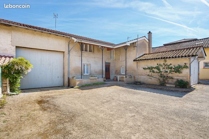 Propriété 6 pièces 148 m²