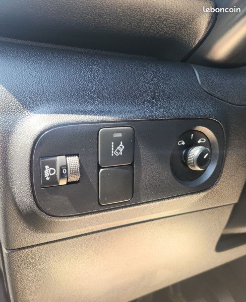 Citroen C3 PURETECH 82CH FEEL + GPS (image 10)
