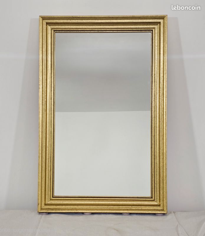 Elégant miroir rectangulaire à cadre doré mouluré – Style classique intemporel (image 3)