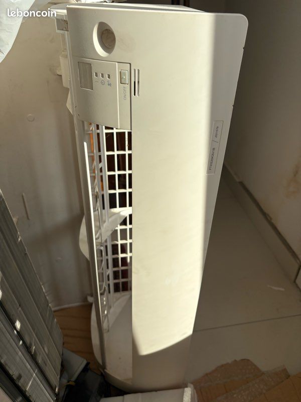 DAIKIN 4 splits unites intérieures Clim Daikin avec télécommandes (image 2)