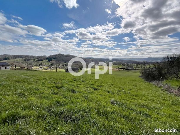 Terrain 1 600 m² Brignac La Plaine