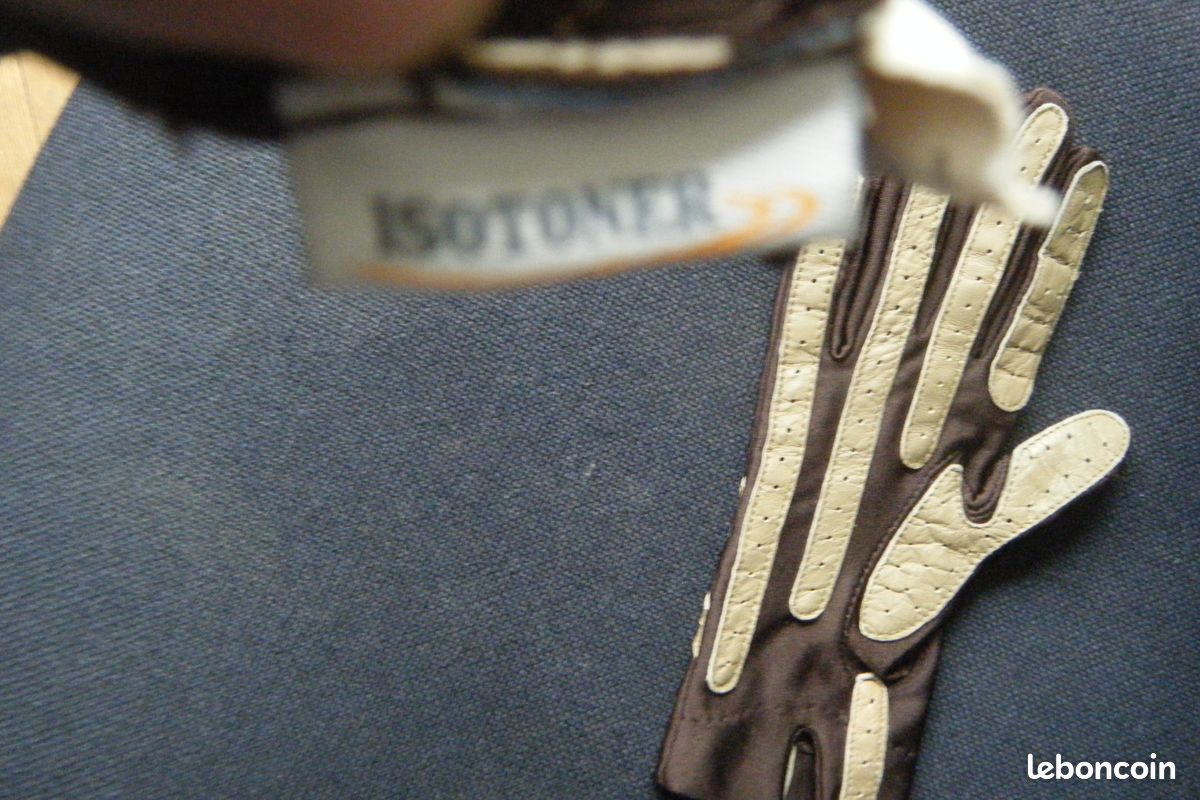 Jolie paire de gants femme Isotoner (image 4)