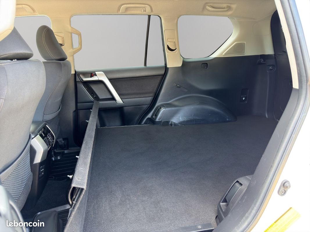 Toyota Land Cruiser 2.8 D4D 204 BVA -41 658 HT- (image 9)