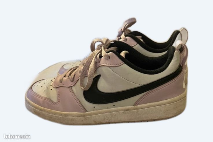 Paire de Nike rose (image 1)