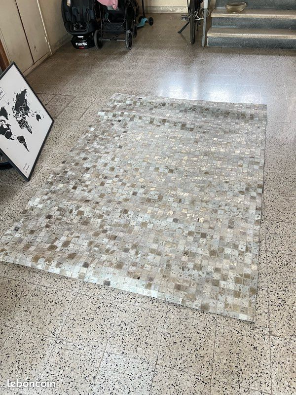 Tapis en cuir (image 2)