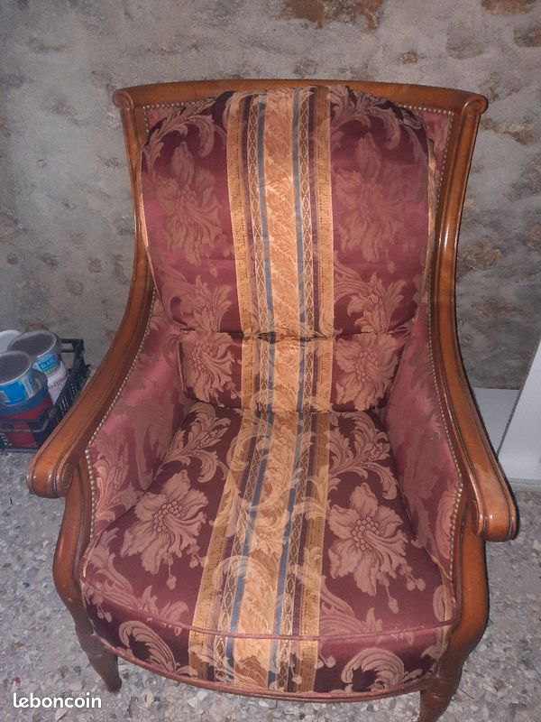 Vente d'un beau fauteuil ancien (image 1)