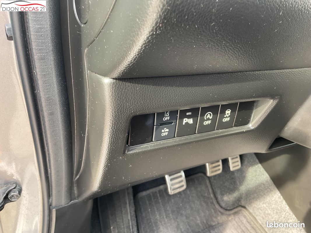 SUZUKI SWIFT SPORT 1.4 Boosterjet Hybrid (image 18)