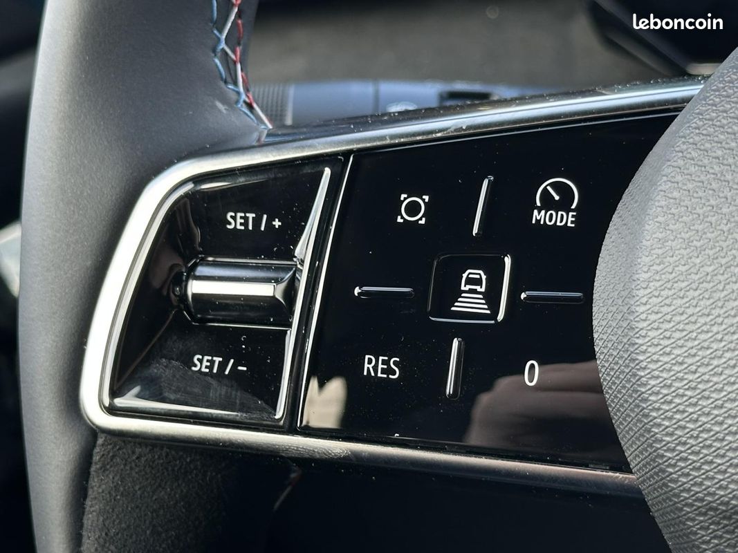 Renault Clio 1.8 E-Tech 160ch full hybrid esprit Alpine (image 23)