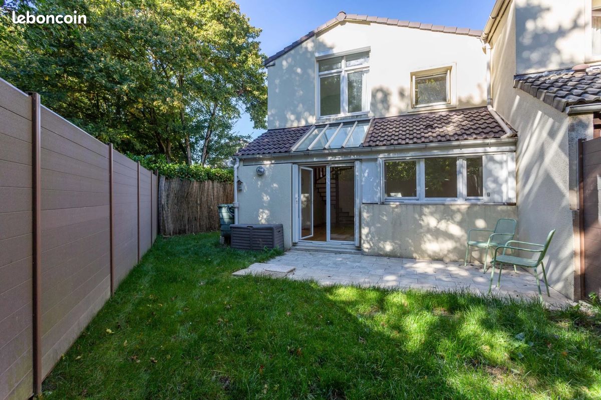Maison 4 pièces 74 m² · à Guyancourt · 74 m² · 3 310 €/mois
