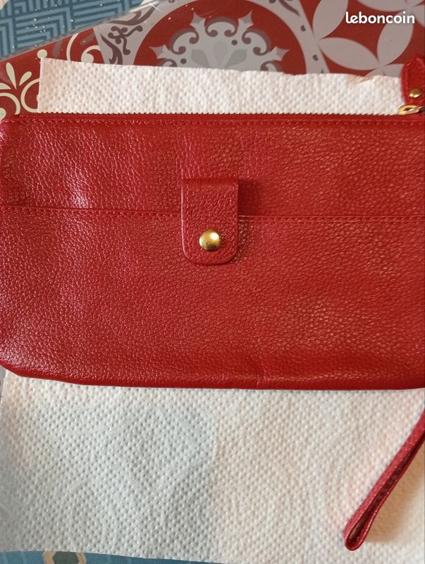 Superbe pochette cuir grainé rouge Lodis. Neuve (image 4)
