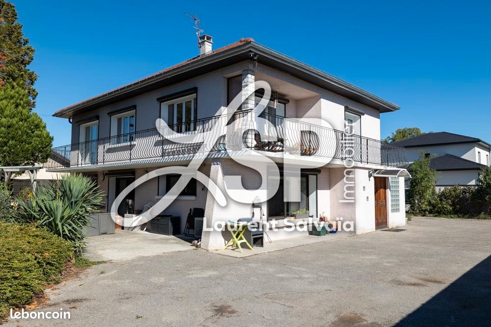 Maison 5 pièces 185 m² · à Sillans · 185 m² · 320 000 €