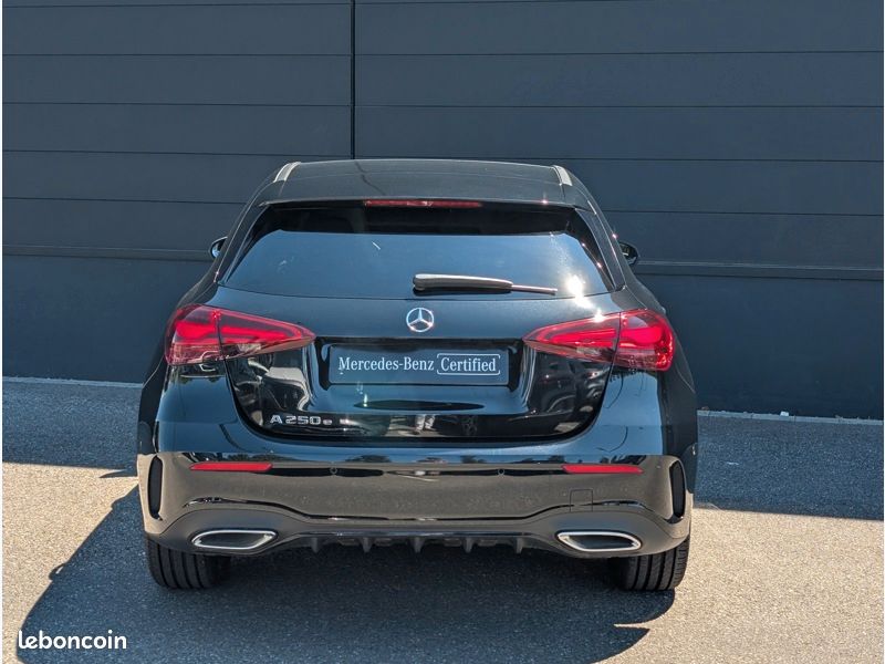 Mercedes Classe A 250 e Hybrid EQ AMG LINE TO SIEGES AVANTS CHAUFFAN (image 4)