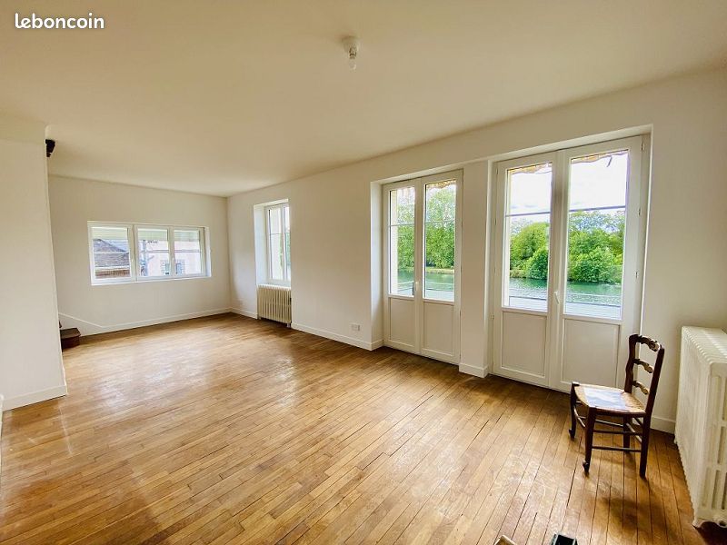 Appartement 3 pièces 72 m² · à Villeneuve-sur-Yonne · 72 m² · 695 €/mois