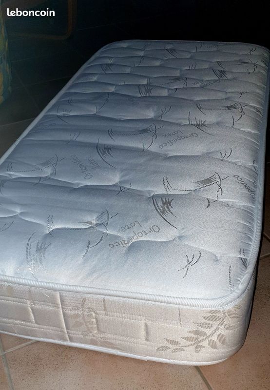 Matelas lit enfant (image 1)