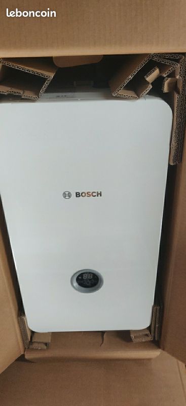 Chaudière Électrique Bosch Tronic Heat 4kW neuve (image 1)