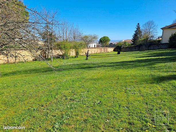 Terrain 2114 m² SAINT CYR AU MONT D OR