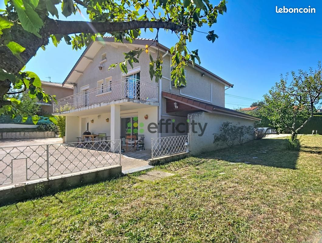 Maison 5 pièces 148 m² · à Genilac · 148 m² · 415 000 €