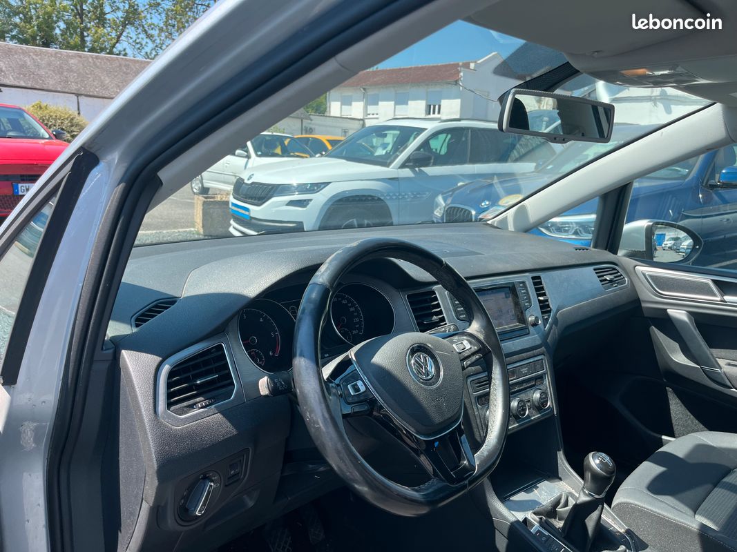 VOLKSWAGEN GOLF SPORTSVAN TDI 110cv CONFORTLINE (image 6)