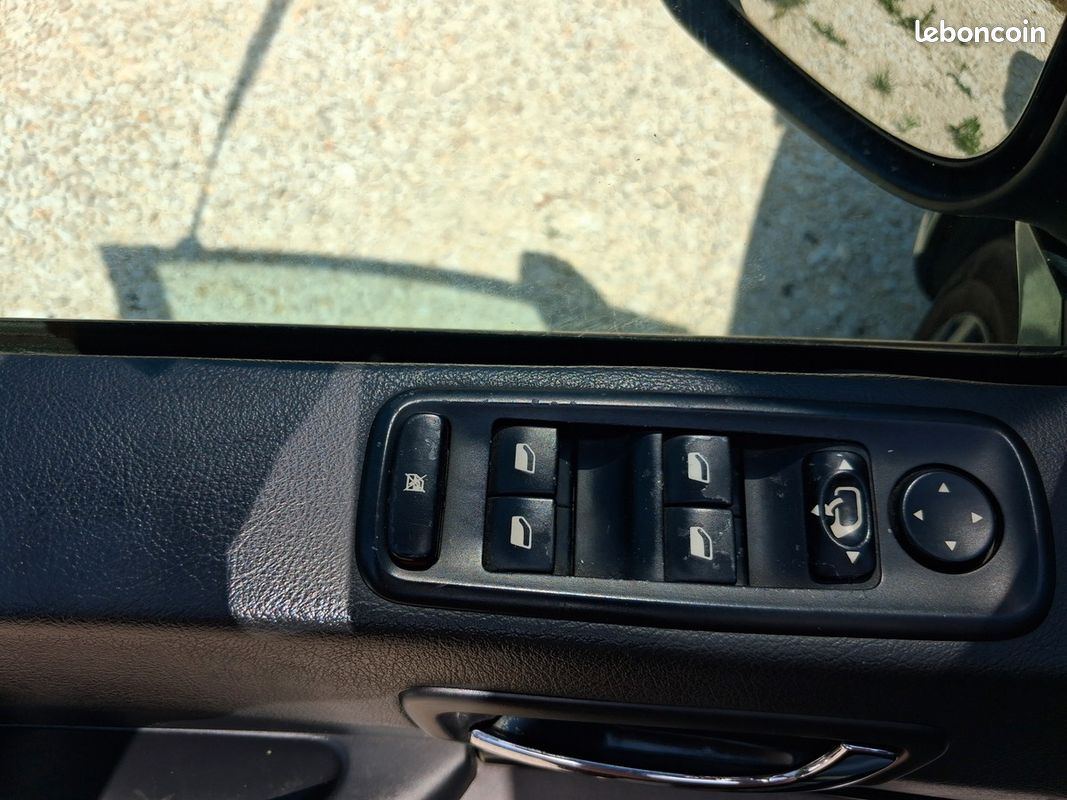 Citroën C8 2.0 HDI 120 Pack 8 places Garantie 3 mois (image 13)