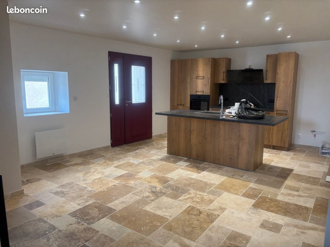 Maison 6 pièces 122 m² · à Neuillé-Pont-Pierre · 122 m² · 215 000 €