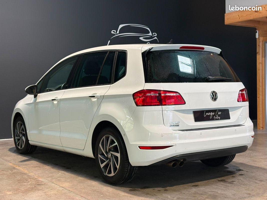 VOLKSWAGEN GOLF SPORTSVAN 1.4 TSI 125 BMT DSG7 Sound - Aménagé TPMR - Coffre Télécommandé (image 4)