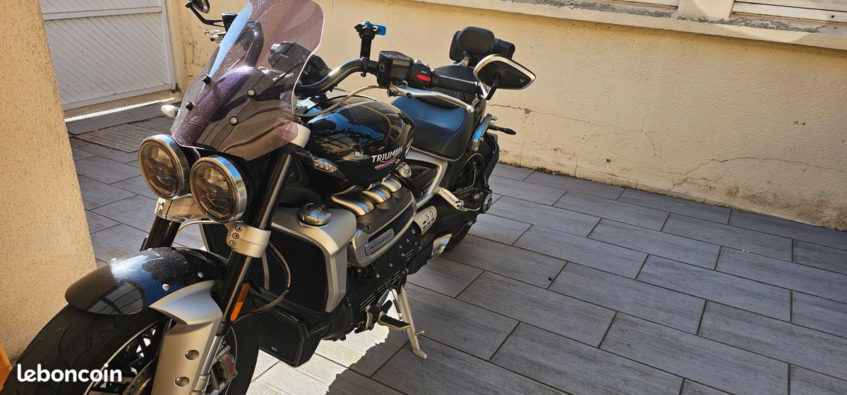 Triumph ROCKET 3 GT 2500 cm3 (image 3)