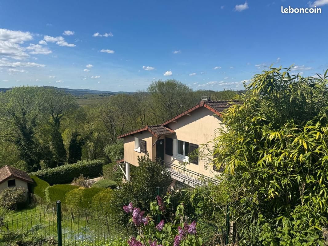 Maison 4 pièces 92 m² · à Bourganeuf · 92 m² · 77 000 €