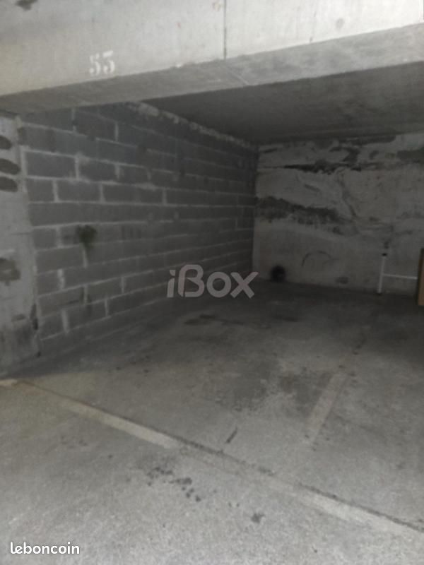 Parking 11 m² · à La Seyne-sur-Mer · 11 m² · 78 €/mois