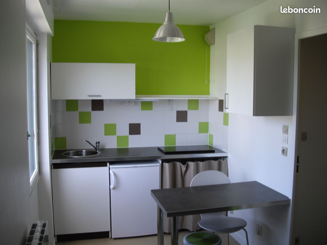 Appartement 1 pièce 19 m² · à Laval · 19 m² · 375 €
