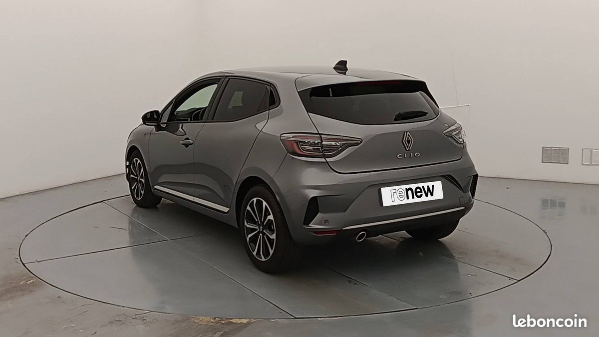 Renault clio tce 90 ch gsr2 techno (image 7)