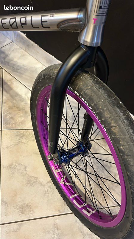 Kit moyeu Arrière wethepeople Trust 2013