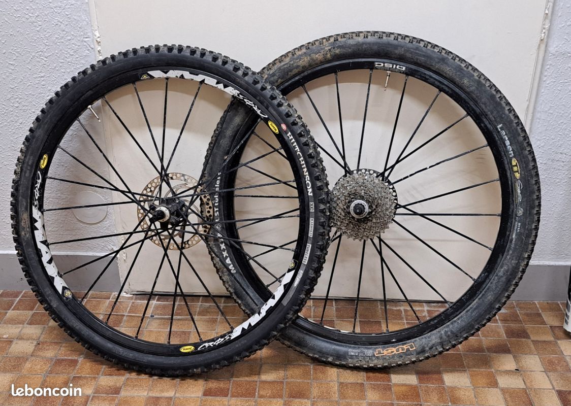 Roue complète 185 R14 C 5 trous, jante acier