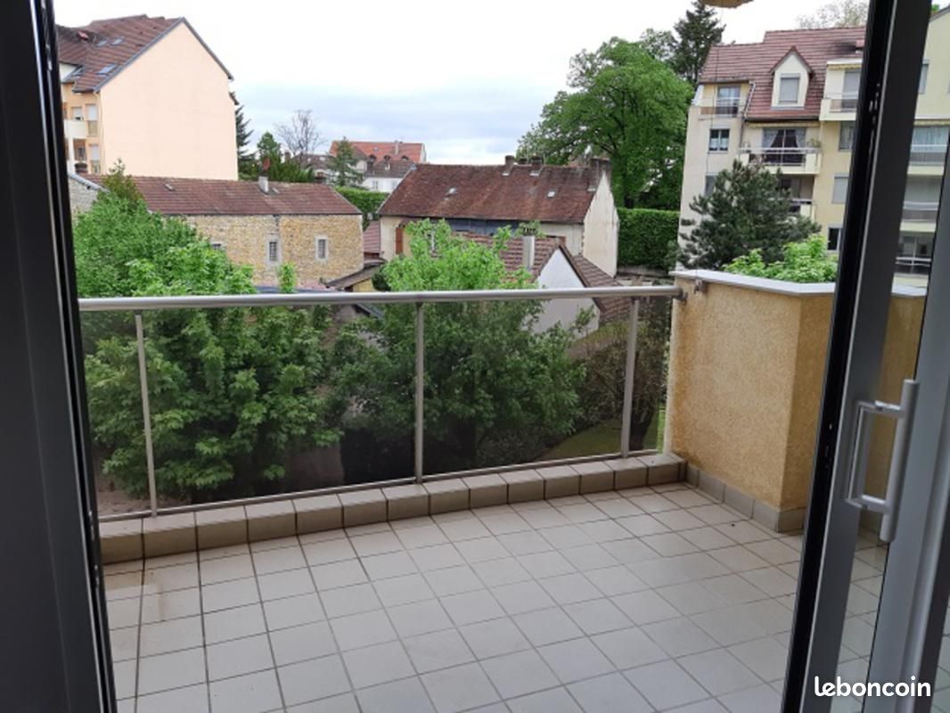 Appartement 3 pièces 78 m² · à Lons-le-Saunier · 78 m² · 865 €/mois