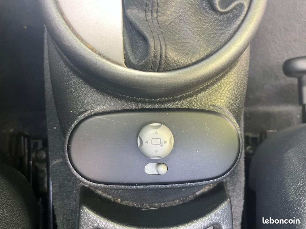 MINI MINI 1.6i - 115 Cooper CVT (image 21)