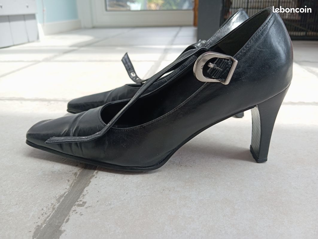 Escarpin noir en cuir taille 37 avec boucle talon 7,5 cm San Marina (image 4)
