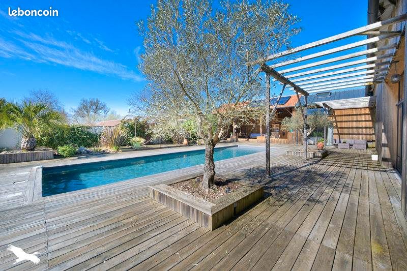 Maison 10 pièces 330 m² · à Mimizan · 330 m² · 1 094 000 €
