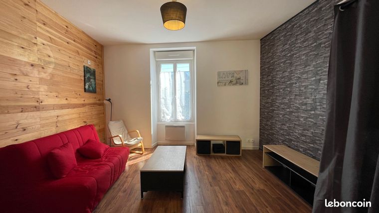 Studio 1 pièce 27 m²