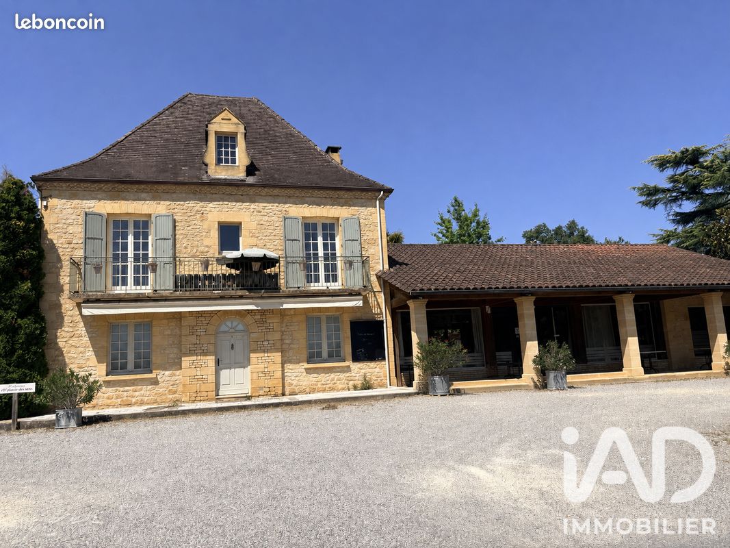 Immeuble 544 m² · à La Roque-Gageac · 544 m² · 780 000 €